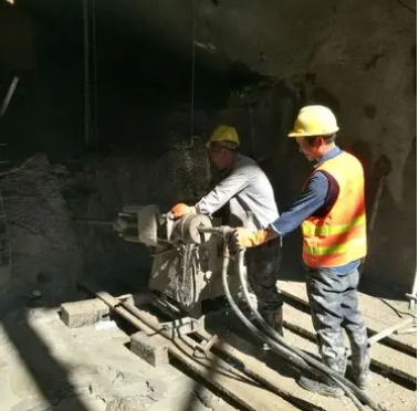 新竹镇水下抗分散灌浆料特点 水下不分散注浆料介绍